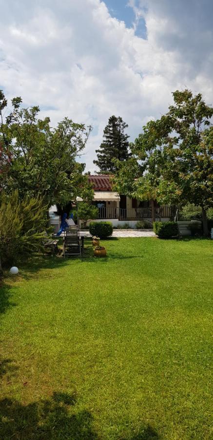 Вилла Country House By The Sea !!! Karavomilos  Экстерьер фото
